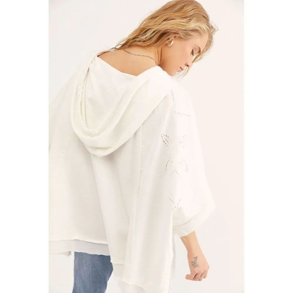 NEW FREE PEOPLE SzS BE THERE EMBROIDERED SWEATSHIRT PULLOVER HOODIE PONCHO IVORY